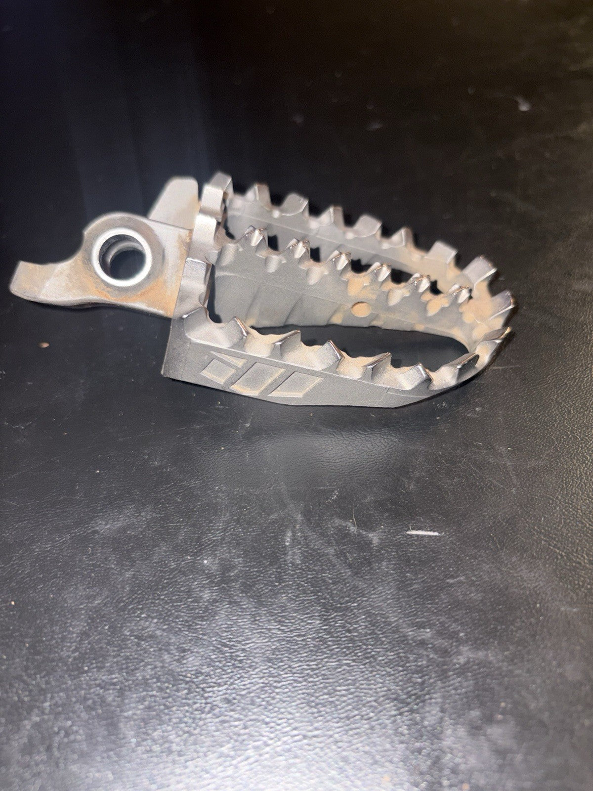 Crf250r Crf450r Cr125r Cr250r White Brothers Wide Foot Pegs Pins Springs