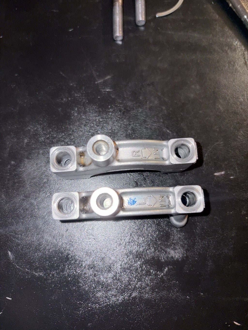 2008-2009 Honda Crf250r OEM Camshaft Cam Caps Tower Bolts Retainers Head Clamps