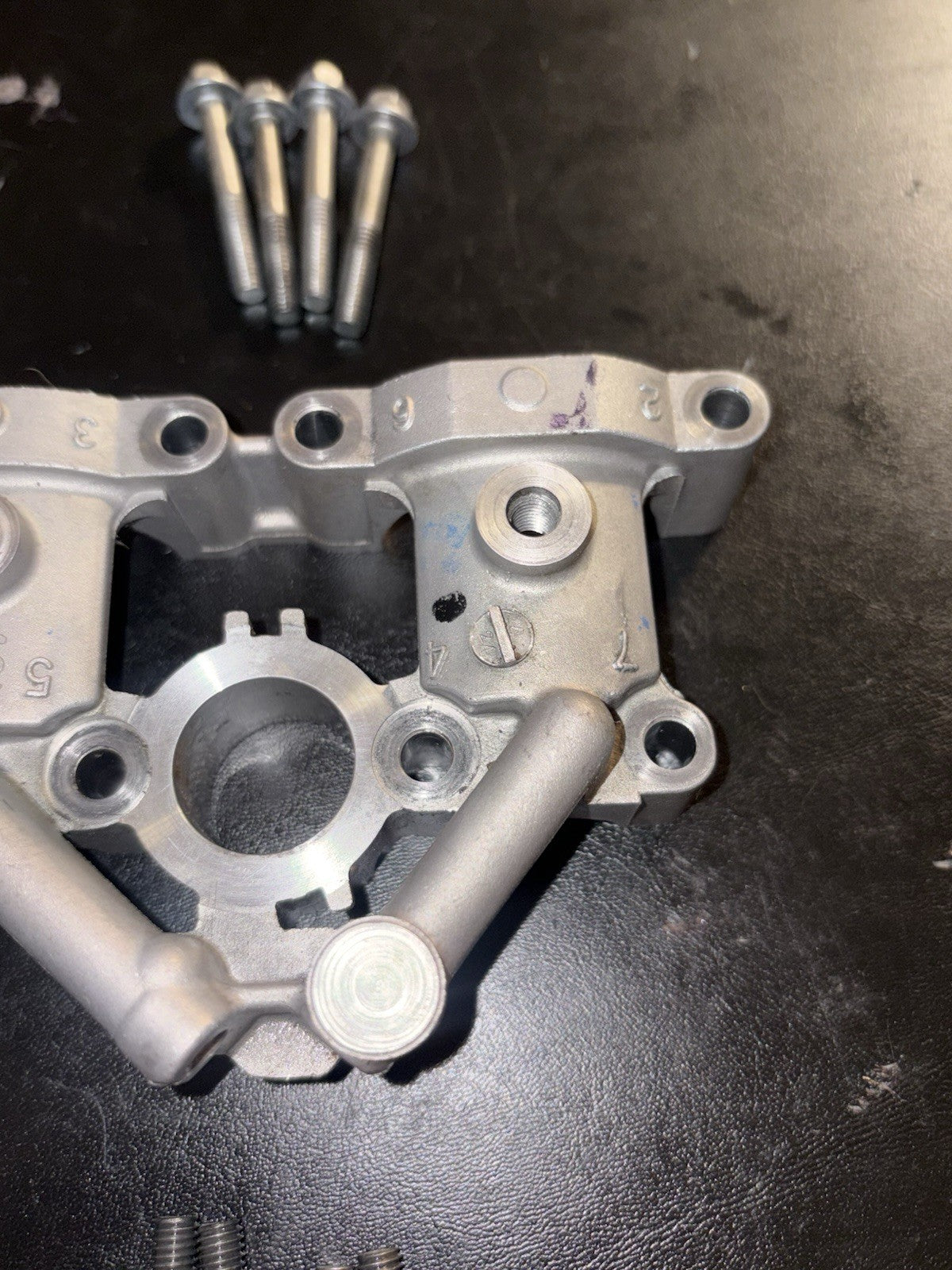 2016 Rmz250 Cylinder OEM Head Camshaft Cam Tower Bridge Caps Mount Clamp