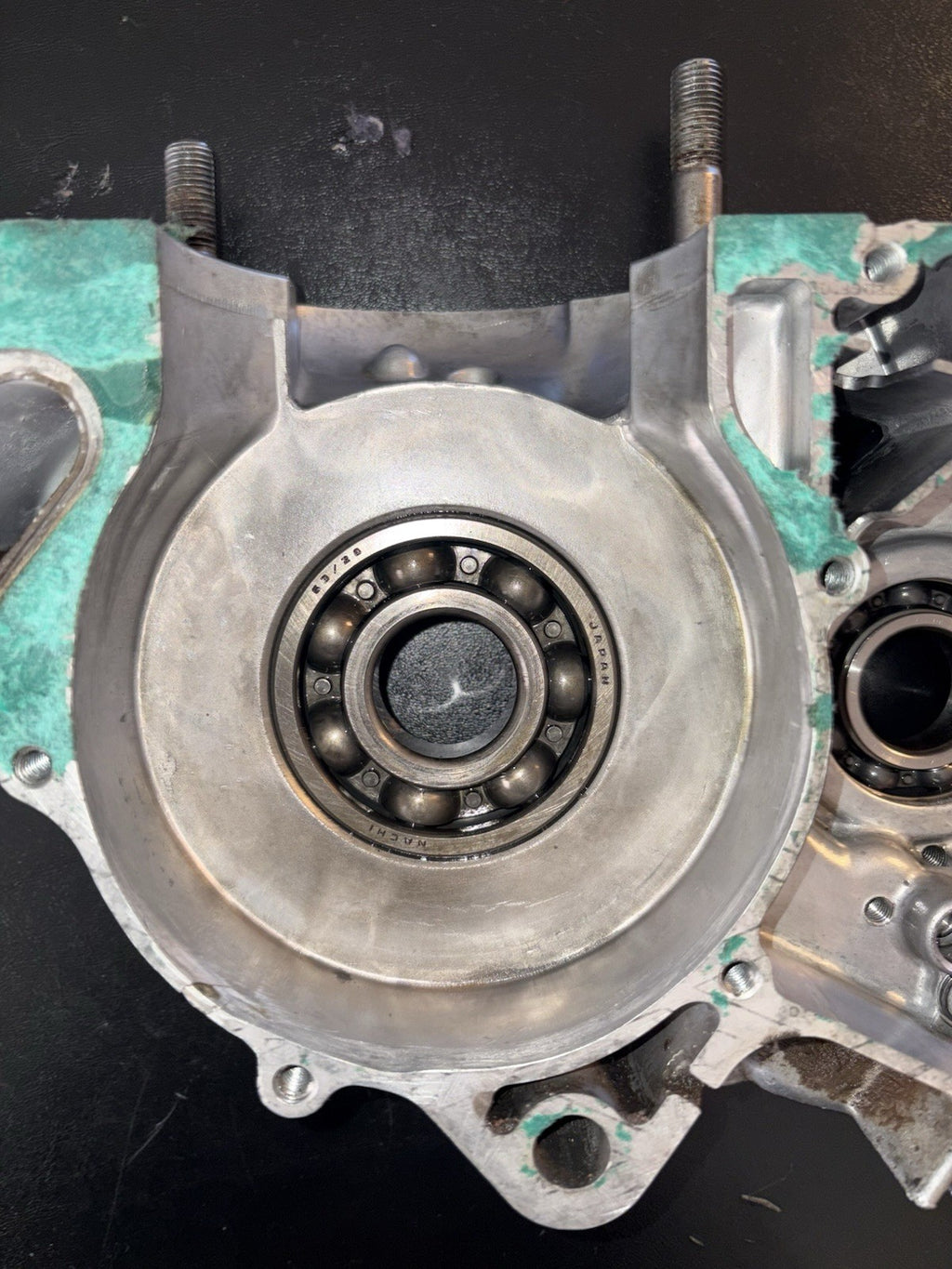 2000 2001 HONDA CR250R OEM RIGHT ENGINE CRANKCASE CRANK CASE *FOR REPAIR