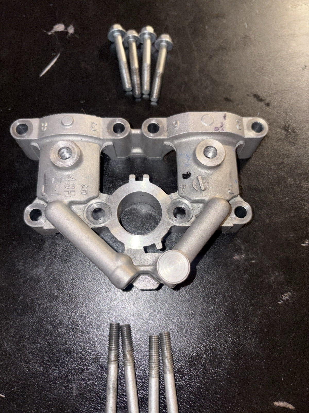 2016 Rmz250 Cylinder OEM Head Camshaft Cam Tower Bridge Caps Mount Clamp
