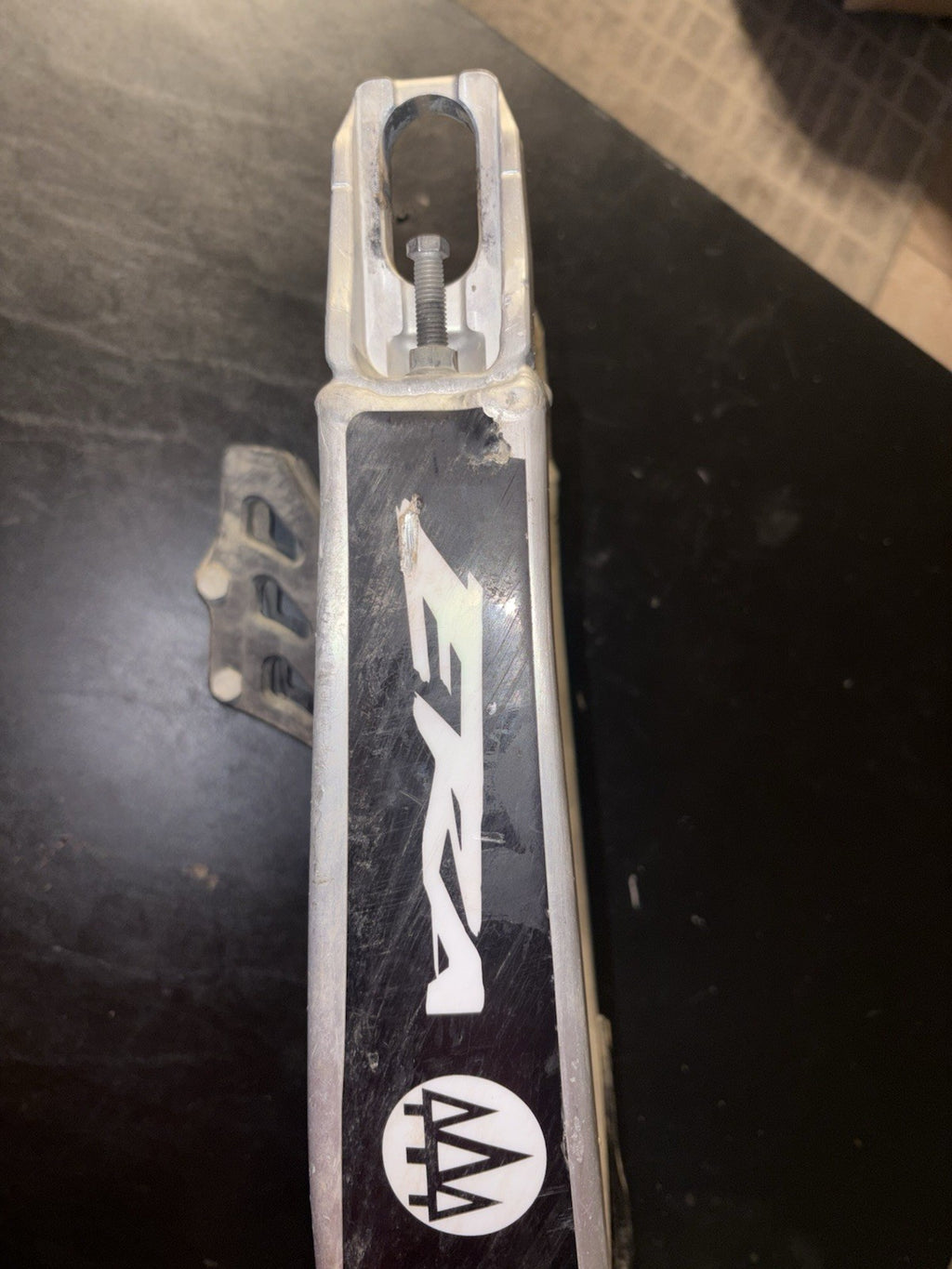 2015 Yamaha YZ250F Swingarm Suspension Rear Swing Control Arm 1SL-22110-00-00