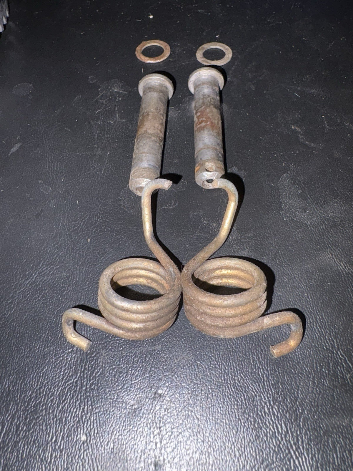 2000 YAMAHA YZ125 YZ 125 OEM LEFT RIGHT FOOT REST PEG BRACKET SET PEGS