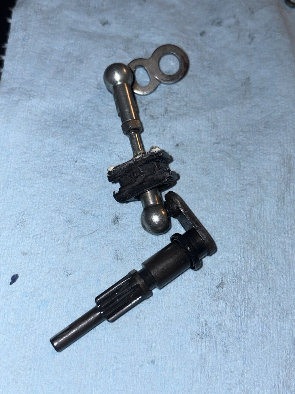 2013 - 2017 KTM Sx85 85 Sx OEM Power Valve Governor Shaft Linkage Arm Asssembly