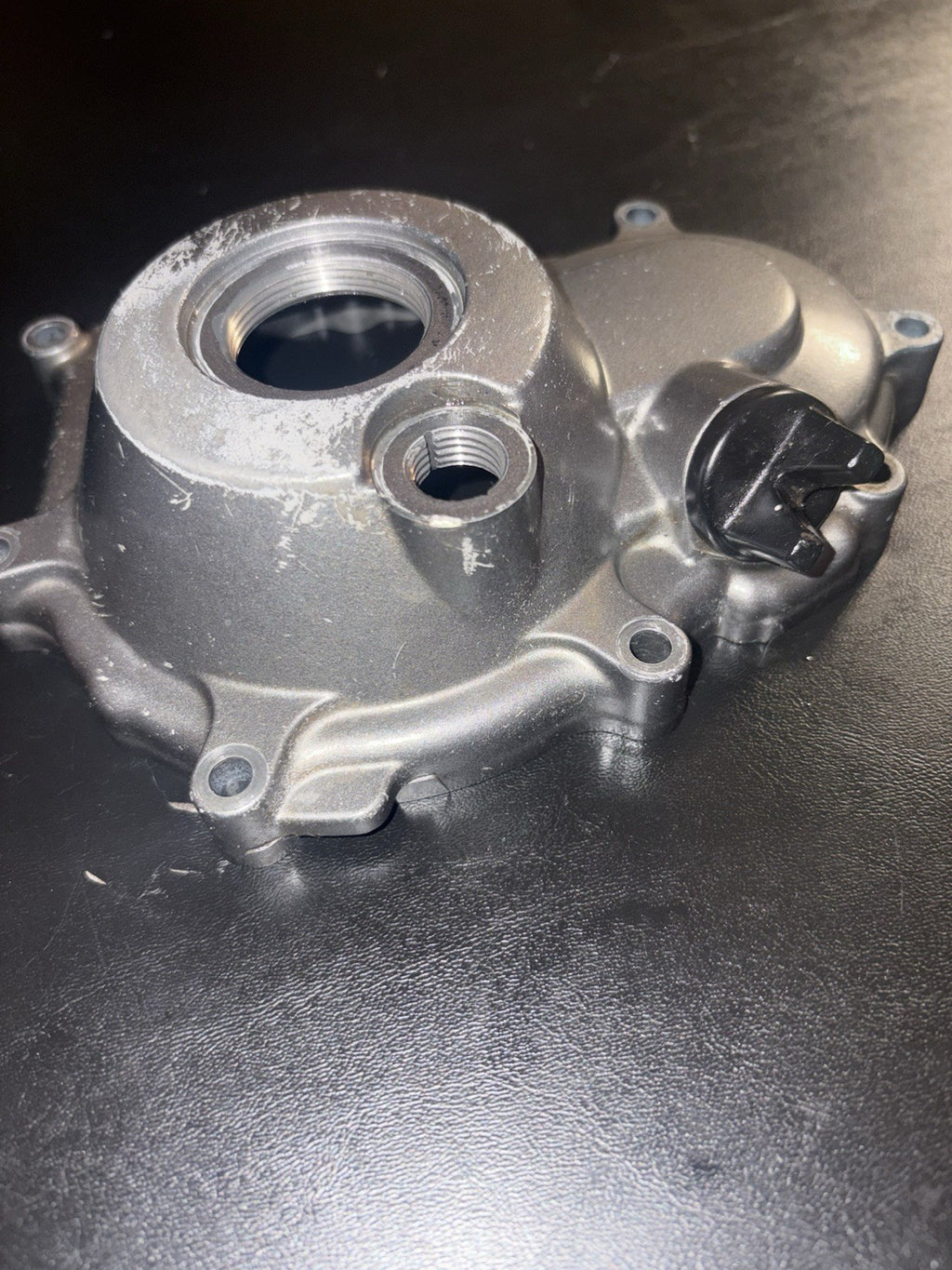 2003-2005 Yamaha YZ450F IGNITION STATOR COVER Magneto YZ 450F 450 WR450F WR