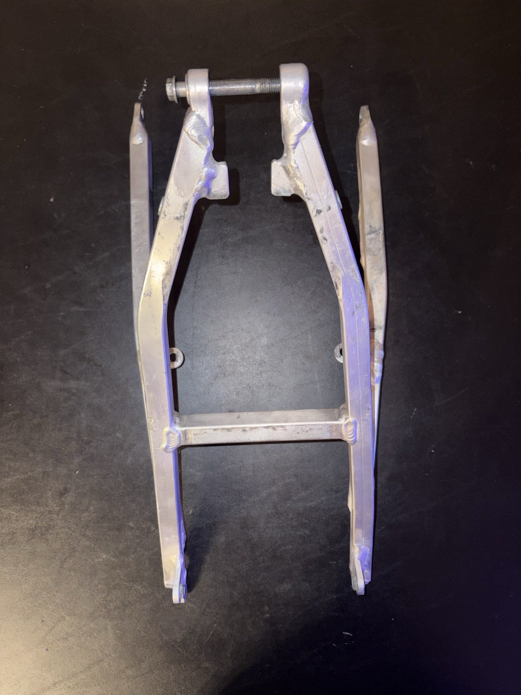 2004 HONDA CRF450R OEM REAR BACK SUB FRAME SUBFRAME 50200-MEN-670