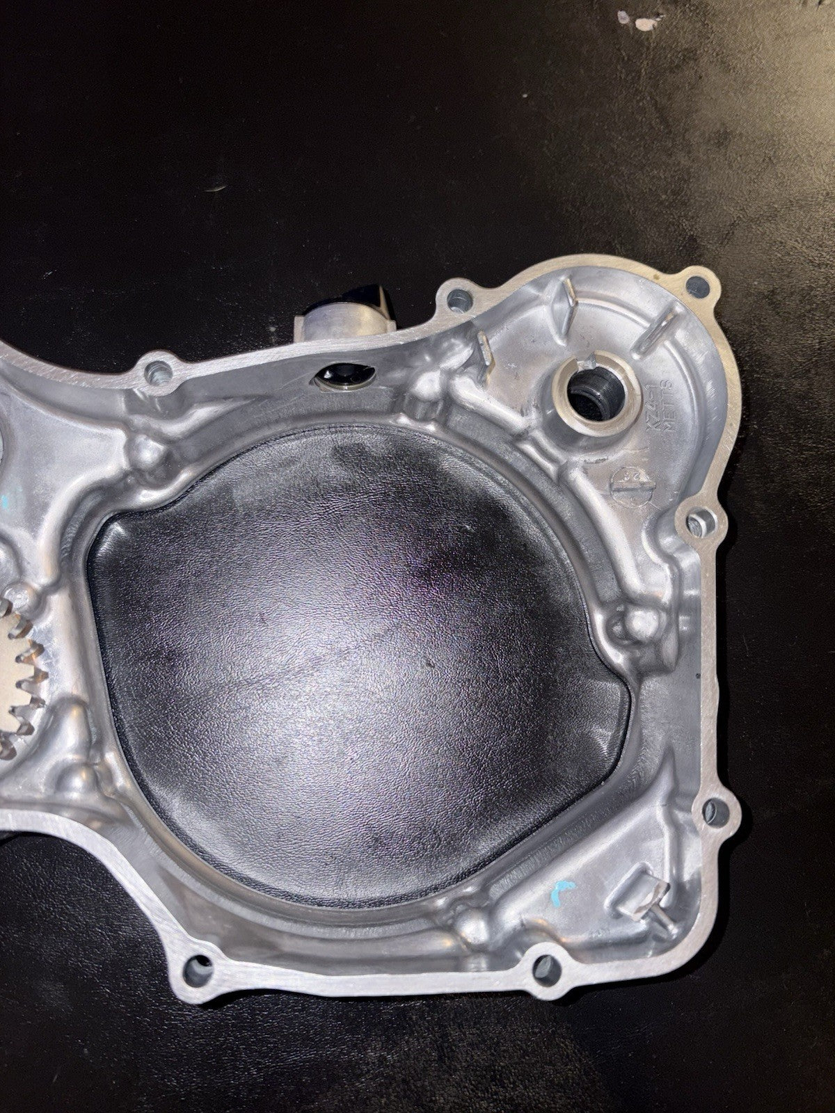2002 Honda Cr125r Inner Intermediate Clutch Right Case Cover Water Pump Housing