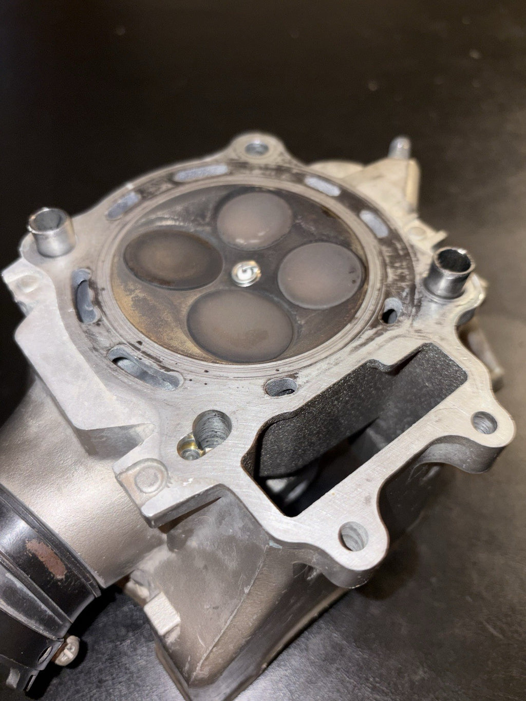 2004 - 2007 2006 HONDA CRF250R OEM ENGINE CYLINDER HEAD VALVE TRAIN TOPEND