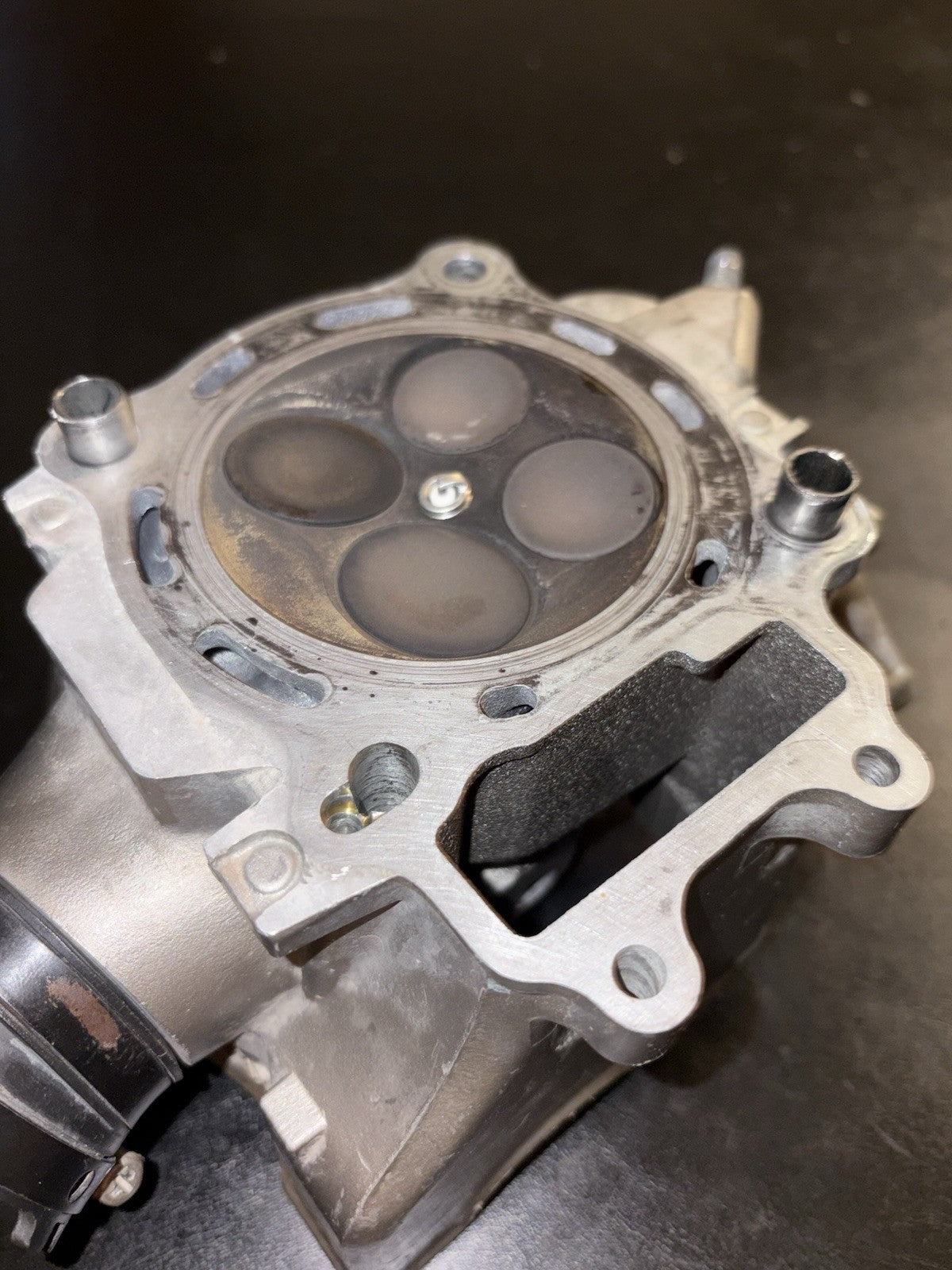 2004 - 2007 2006 HONDA CRF250R OEM ENGINE CYLINDER HEAD VALVE TRAIN TOPEND