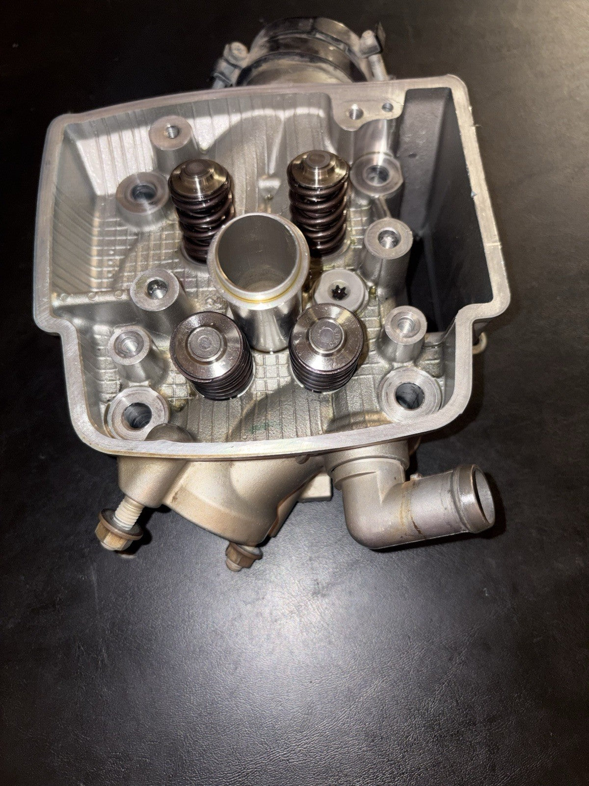 Honda 2007 2008 Crf450r Cylinder Head Valve Train Assembly Intake Exhaust