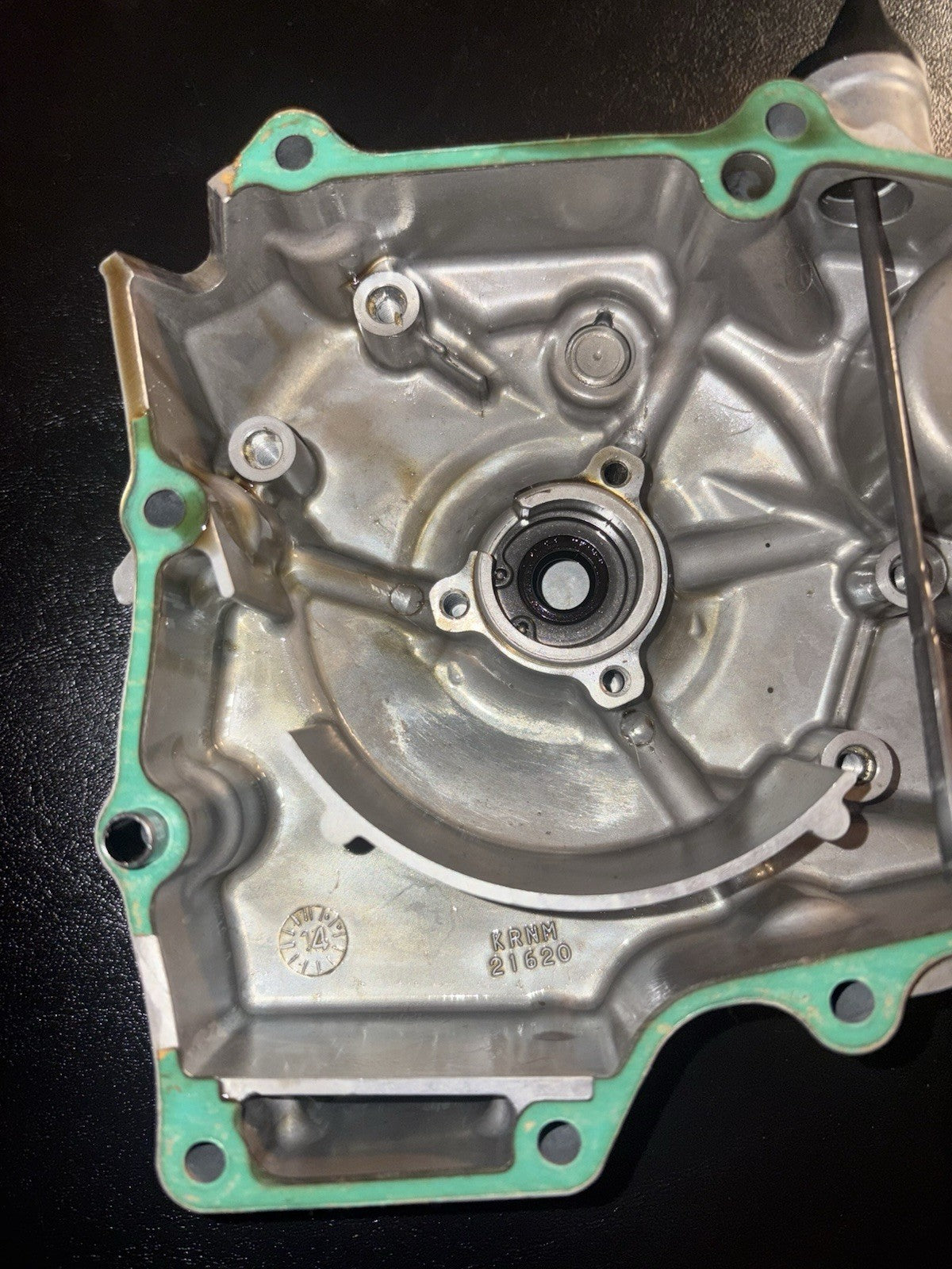 2010-2017 2015 Honda Crf250r OEM Ignition Stator Magneto Left Case Cover