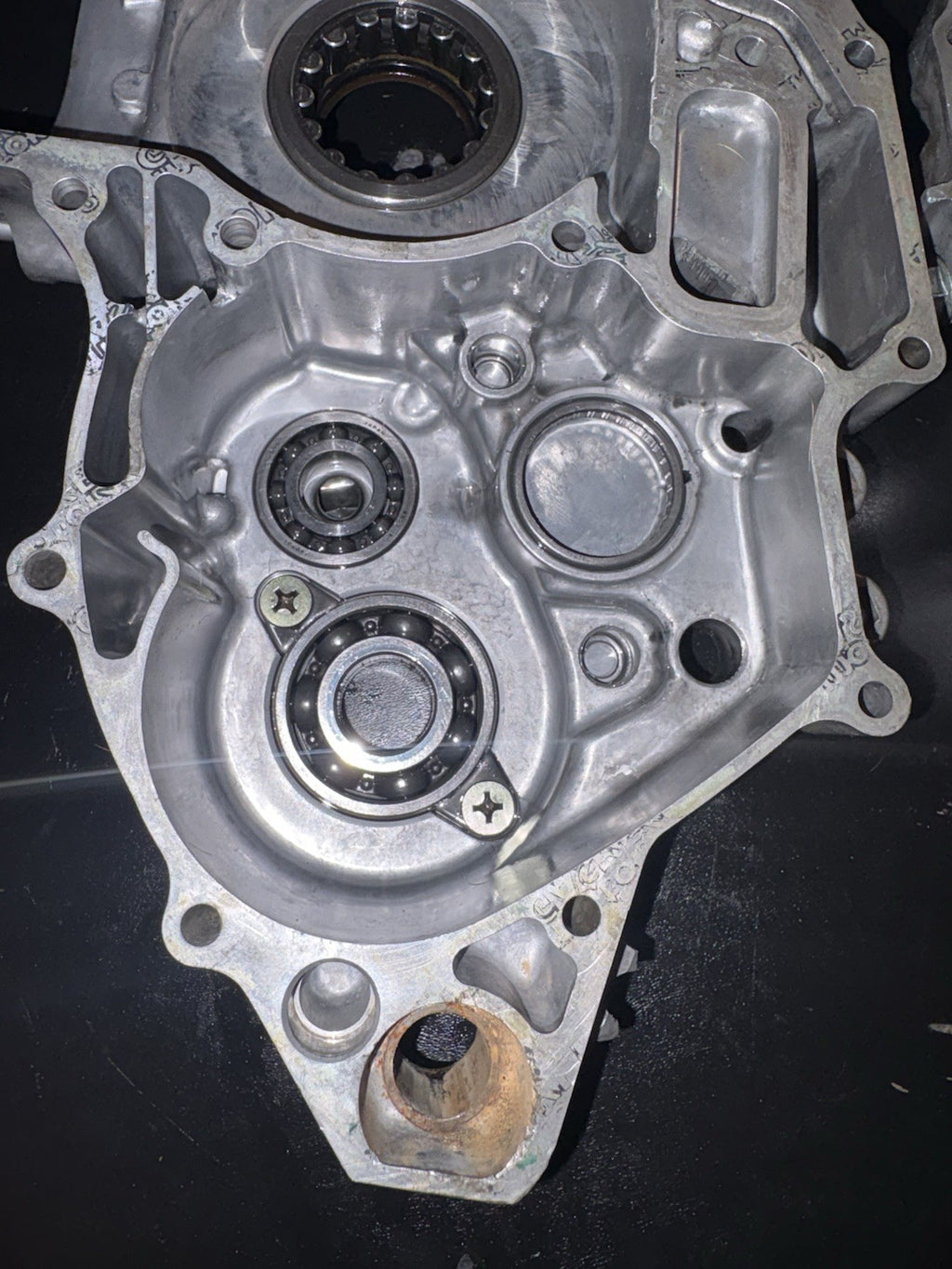 2006 Honda Crf250r OEM Engine Motor Crankcase Cases Block Bottom End Left Right