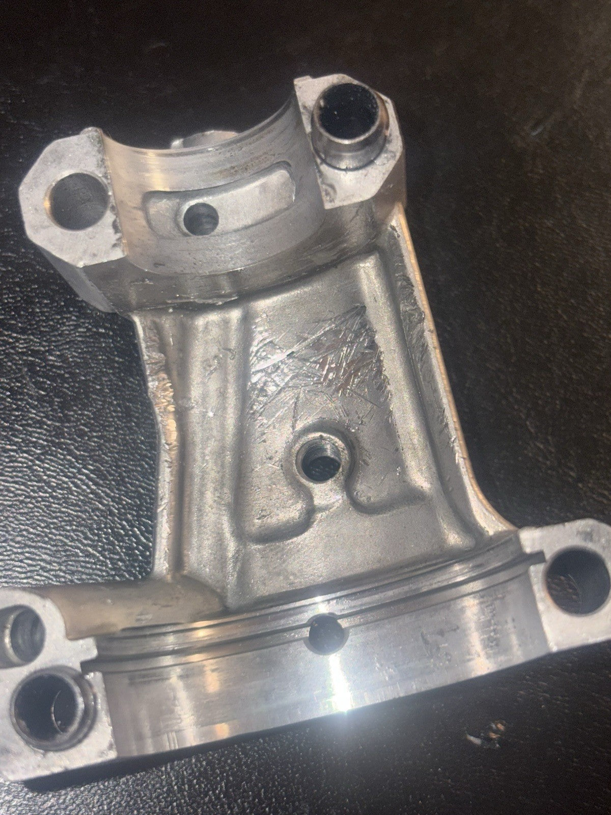 2003 03-05 YAMAHA YZ450F Exhaust Camshaft Cam Shaft Cap Holder Tower Mount Bolts