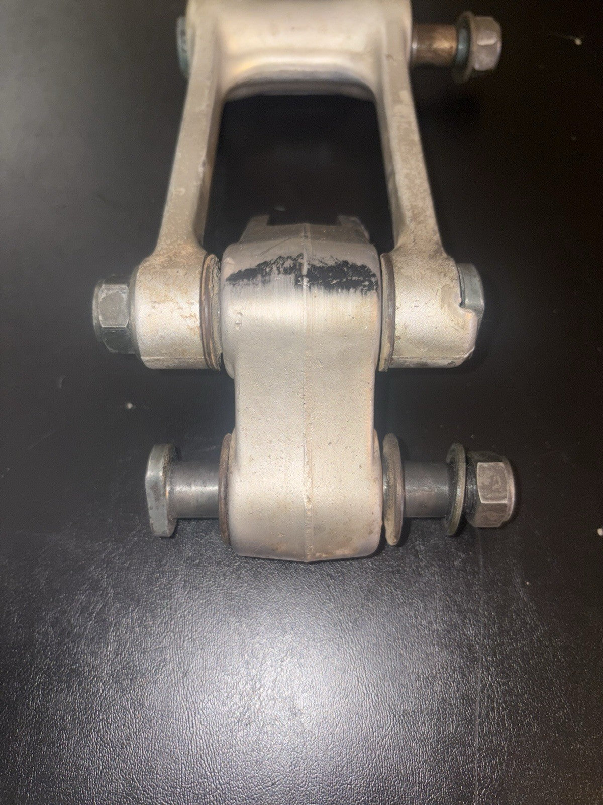 2004 YAMAHA YZ450F OEM REAR SHOCK SWINGARM LINKAGE LINKS RELAY ARM NICE!!
