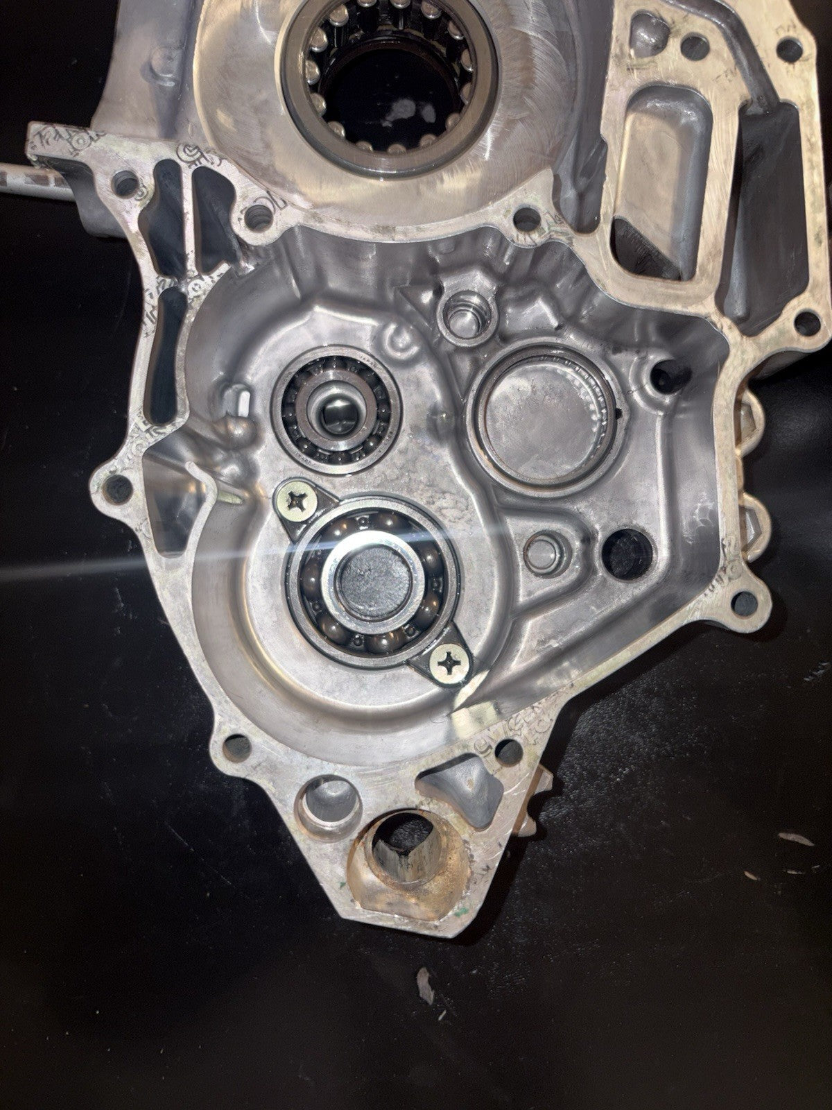 2006 Honda Crf250r OEM Engine Motor Crankcase Cases Block Bottom End Left Right