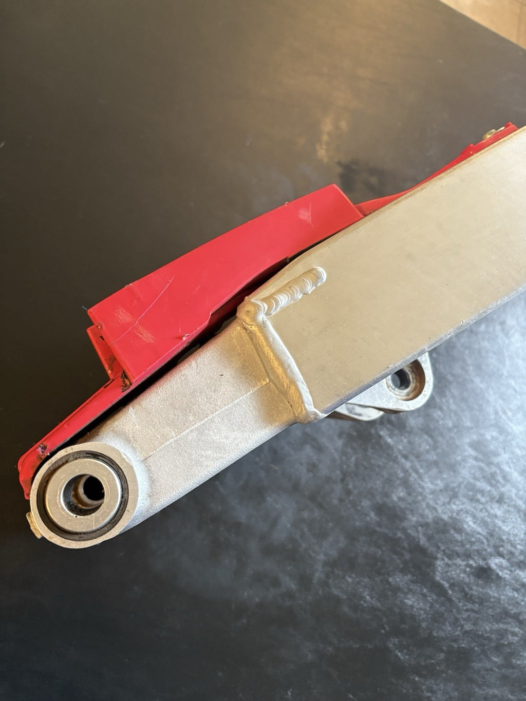 2004 04 CRF450R CRF450 OEM Swingarm Swing Arm Rear Guard Slider Assembly
