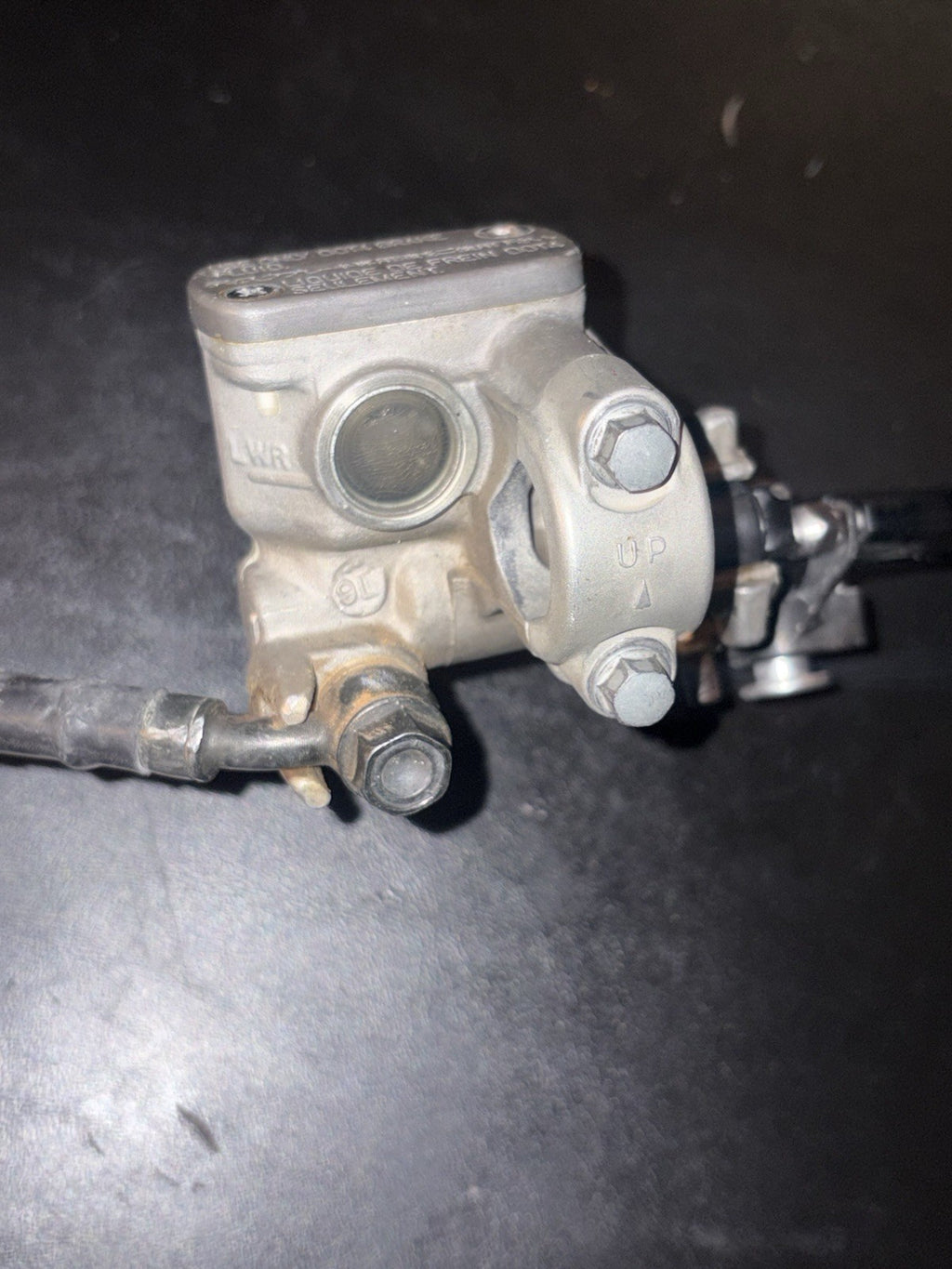 2000-2003 CR250R CR250 OEM Front Brake Caliper Holder Master Cylinder Assembly