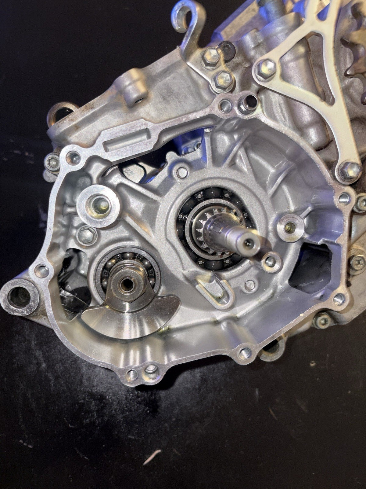 2015 Yamaha Yz250f OEM Complete Engine Bottom End Transmission Crankcase Cases
