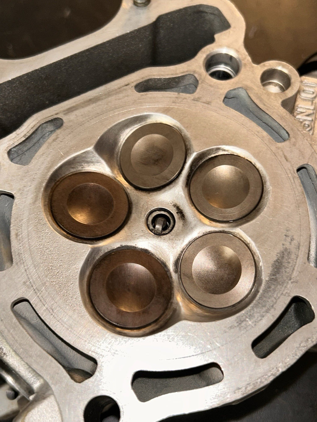 2004 Yamaha Yz250f OEM Cylinder Head Complete Valves Valve Train Assembly Top