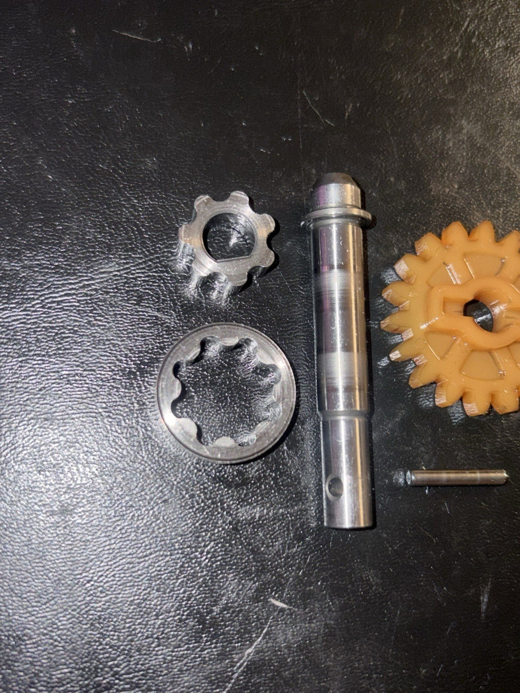 2004 - 2009 Honda CRF250R OEM Oil Pump Gear Shaft Assembly Complete