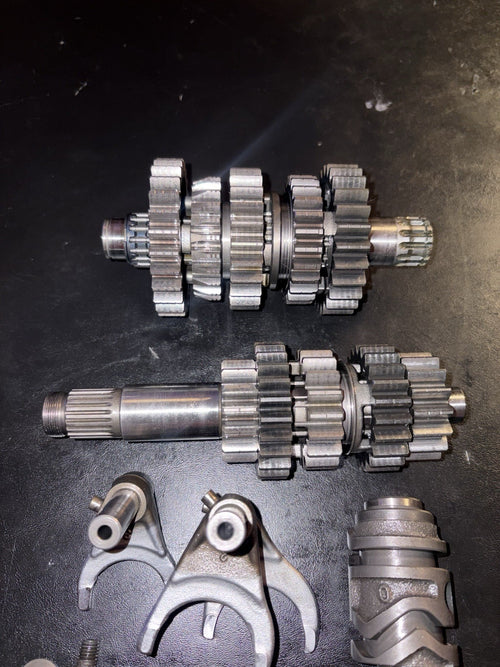 2001 Kawasaki KX250 OEM Transmission Assembly Gears Shift Forks Drum Shafts
