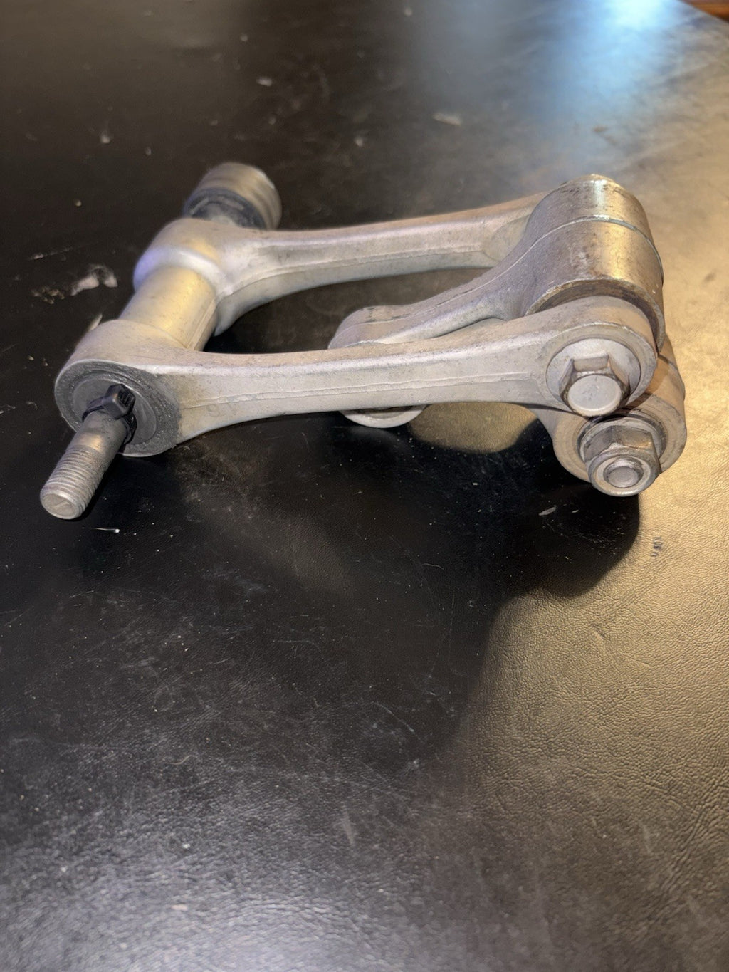 2006 - 2009 HONDA CRF250R OEM REAR SHOCK SWINGARM LINKAGE ARM DOG BONE PIVIOT
