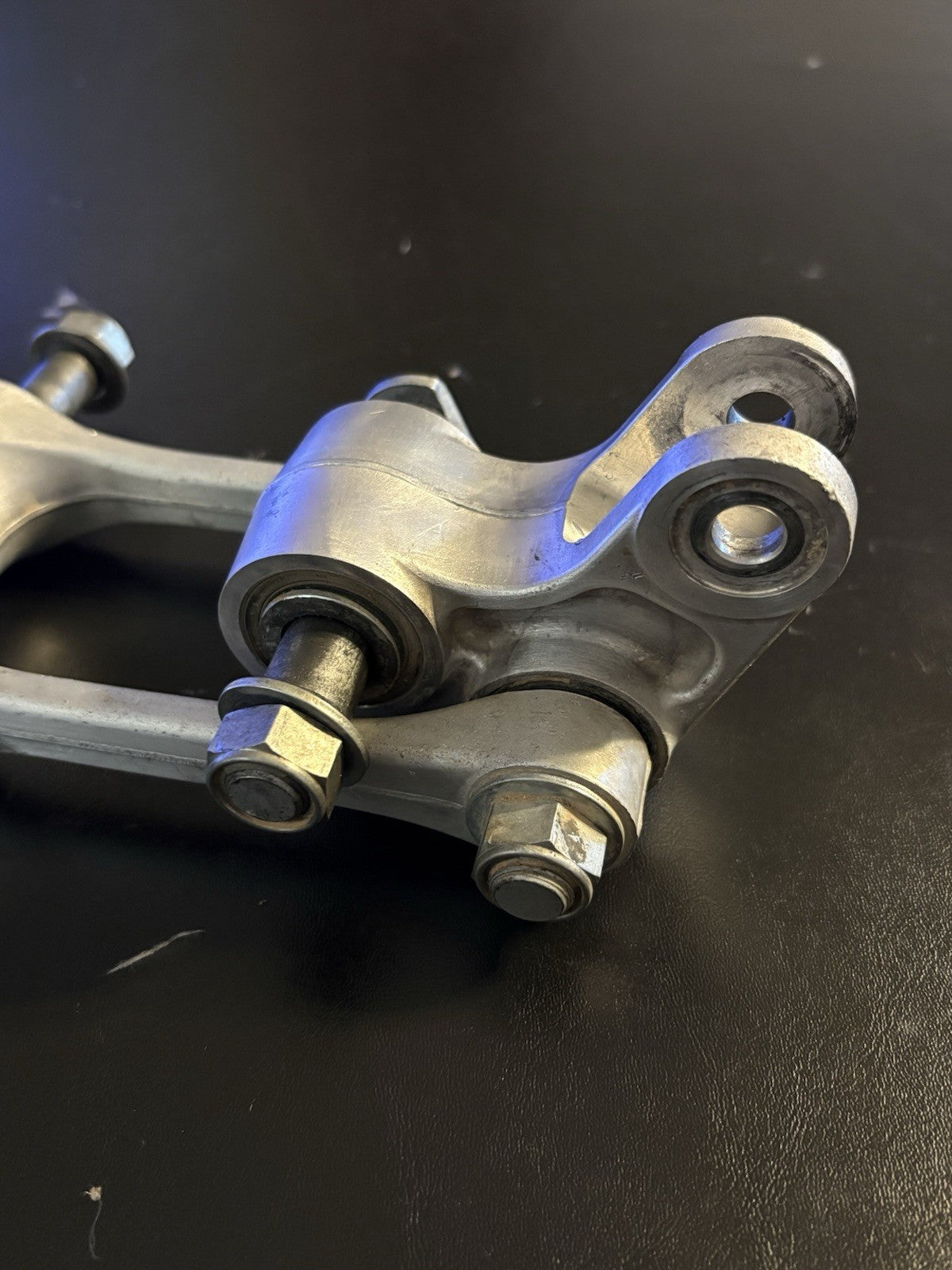 2018 YAMAHA YZ450F OEM REAR SHOCK LINKAGE PIVIOT DOG BONE COLLAR LINKS HARDWARE