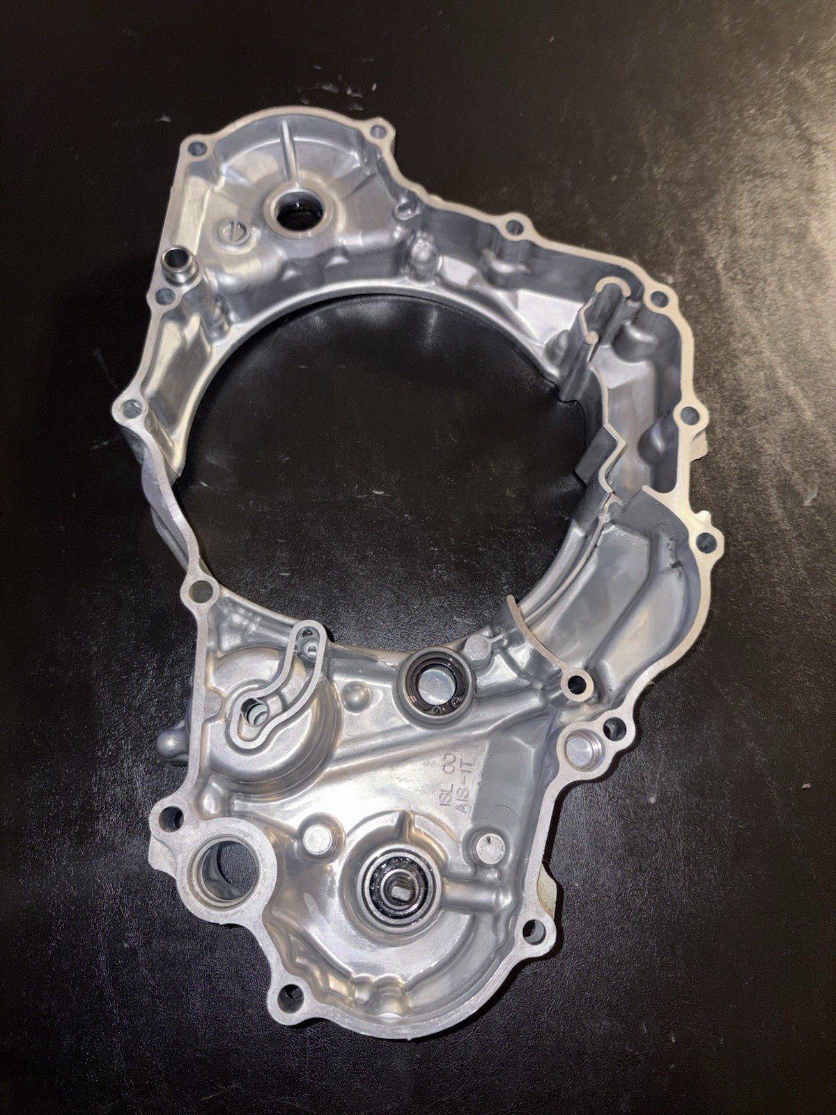 2014-2017 2016 Yamaha YZ450F Inner Clutch Cover Right Case Water Pump Housing