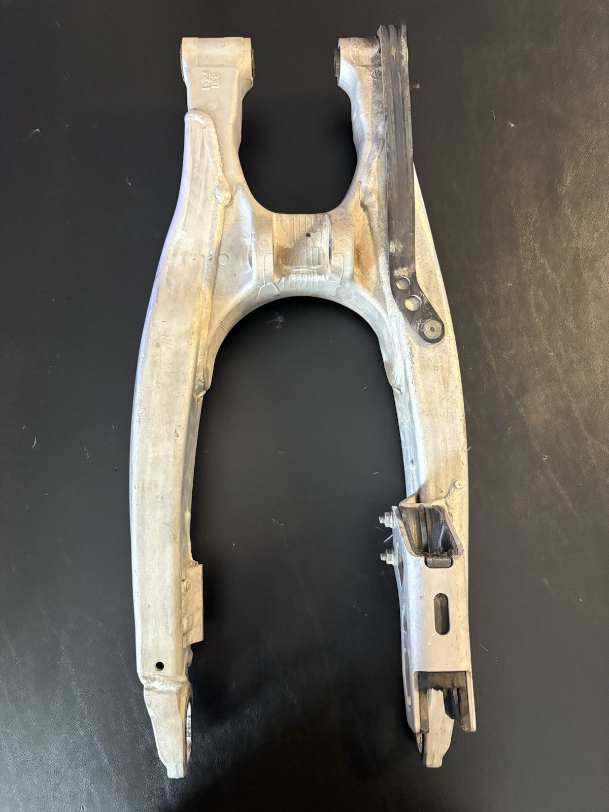 2018 Yamaha YZ450F Swingarm OEM Rear Swing Arm Suspension BR9-22110-00-00