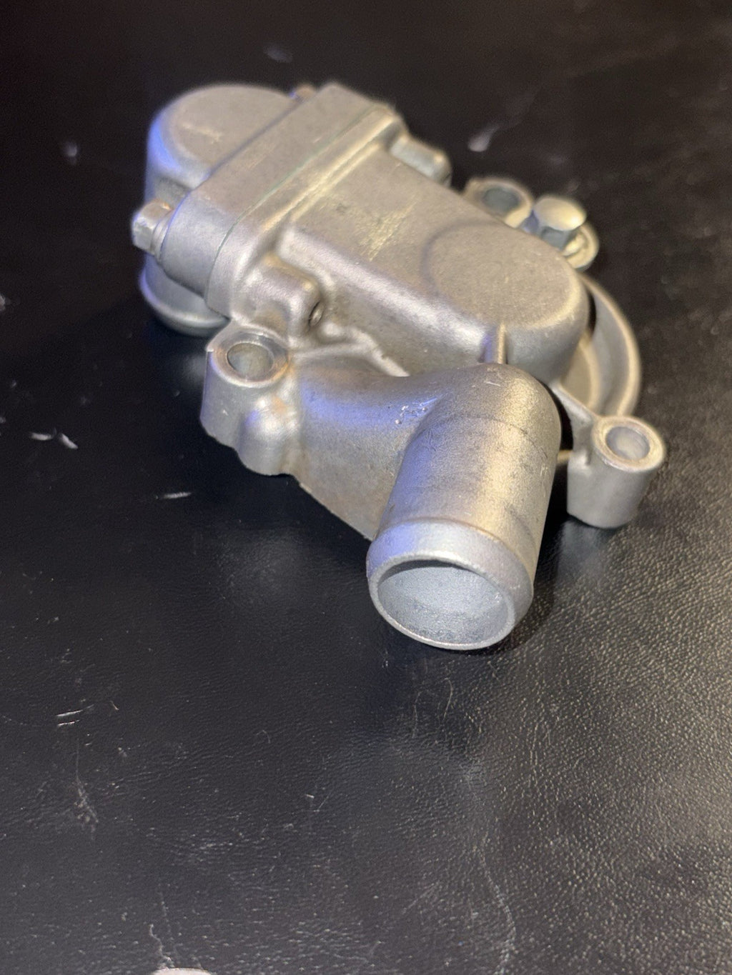 2000 2001 Kawasaki KX250 OEM Outer Water Pump Cover Waterpump 16142-1159