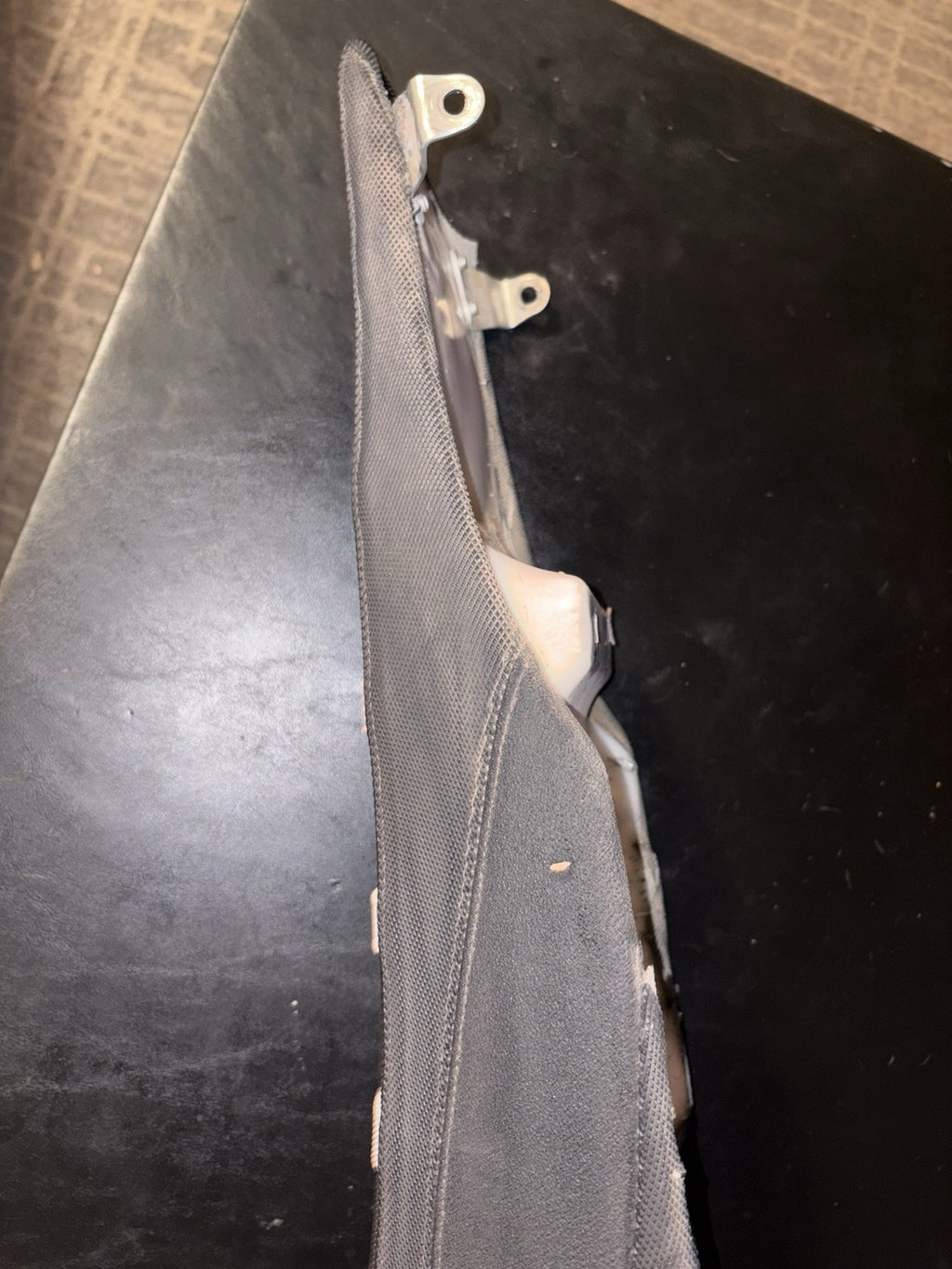 2005 HONDA CRF250R 04 - 05 OEM SEAT SADDLE COVER PAN 77100-KRN-730 CRF 250 R