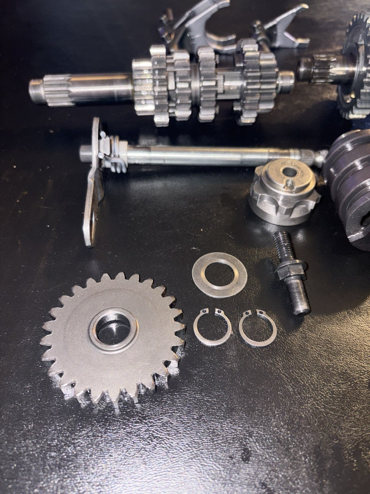 00-01 2000 YZ125 YZ 125 OEM Transmission Axle Shaft Gears Gearbox Shift Assembly