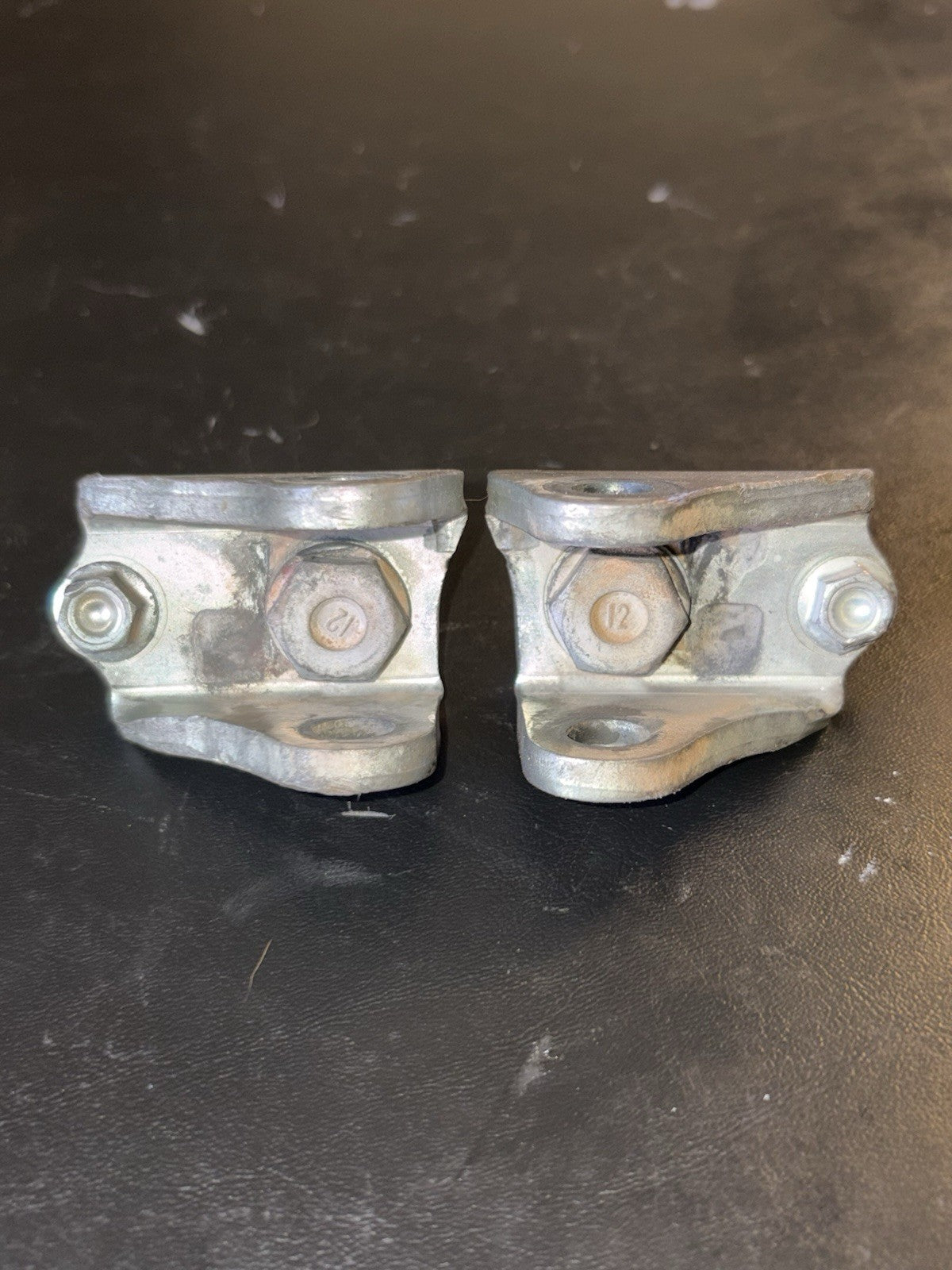2004 honda 02-12 crf450r OEM LEFT RIGHT FOOT PEG MOUNTS