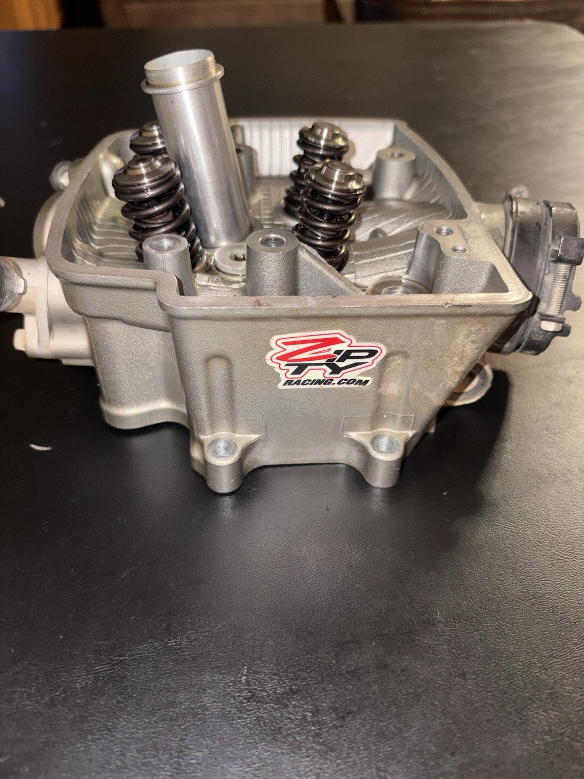 Honda 2007 2008 Crf450r Cylinder Head Valve Train Assembly Intake Exhaust