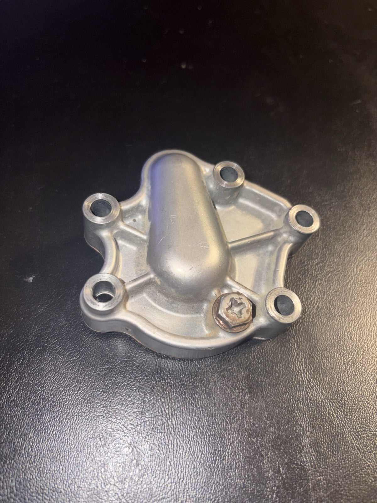 2003 02-07 HONDA CR250R OEM ENGINE WATER PUMP COOLANT IMPELLER HOUSING COVER