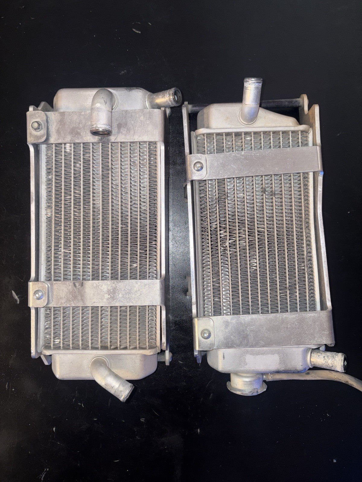 2005-2008 Honda Crf450r Radiators Moose Racing Rad Braces Set Pair