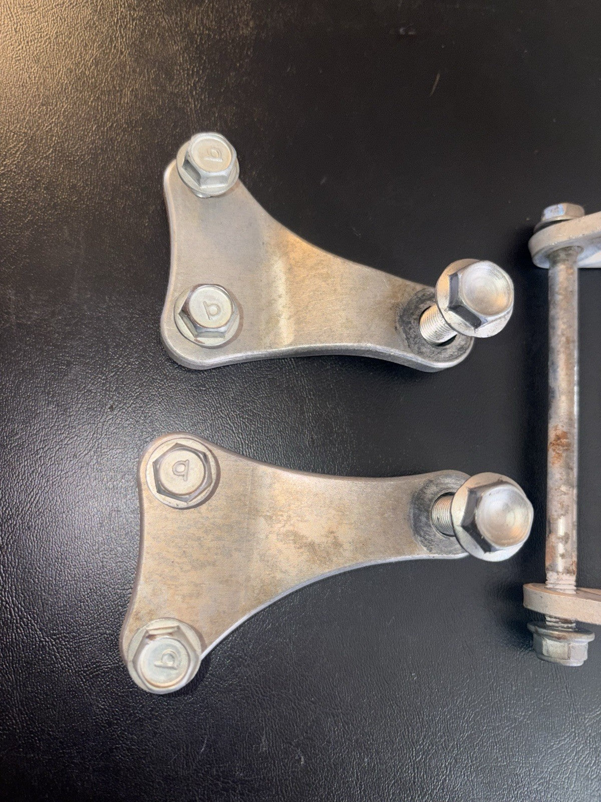 2009 Kawasaki KX450F OEM Engine Motor Mounts Brackets Upper Lower Hangers
