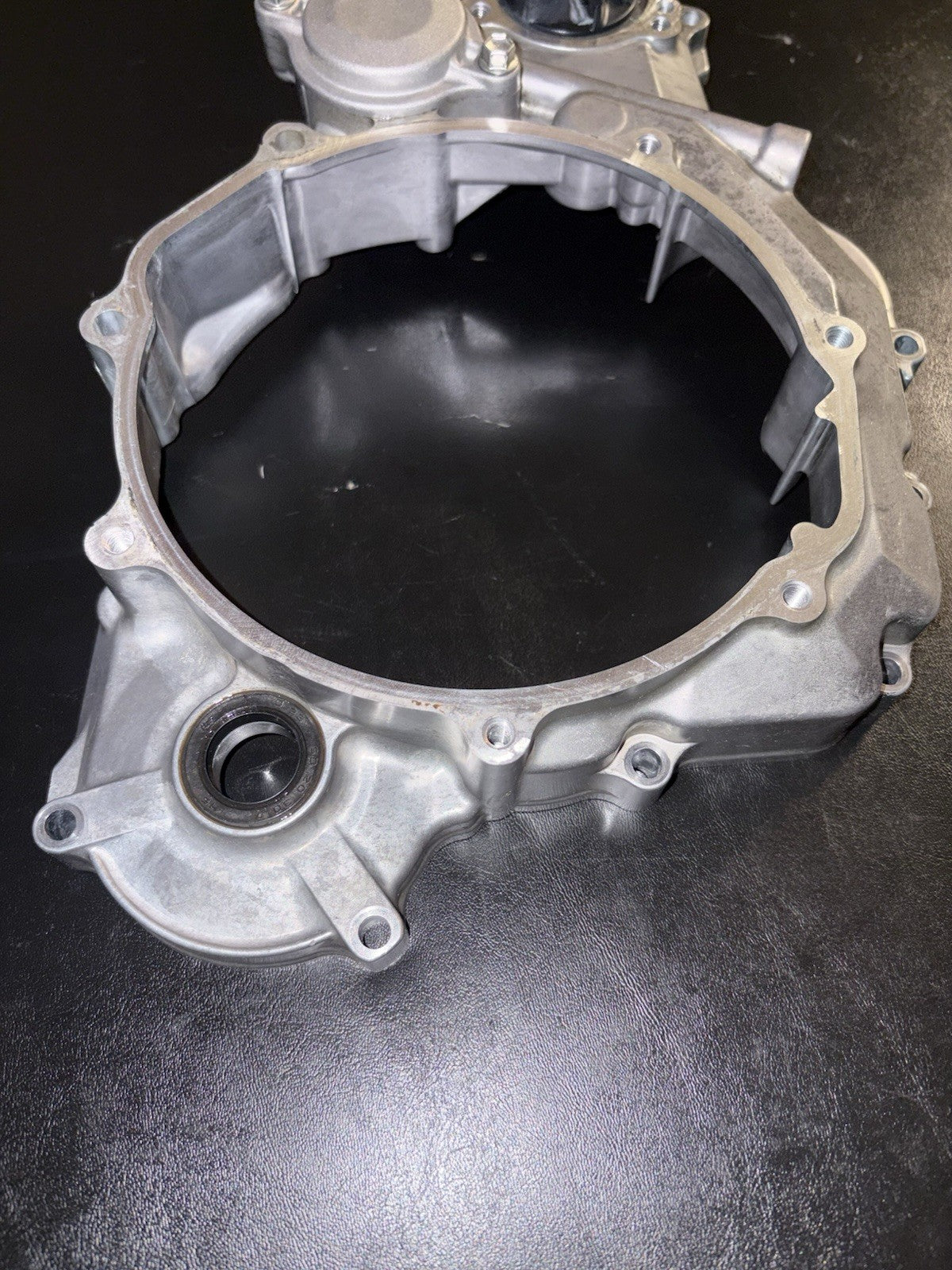 2014-2017 2016 Yamaha YZ450F Inner Clutch Cover Right Case Water Pump Housing