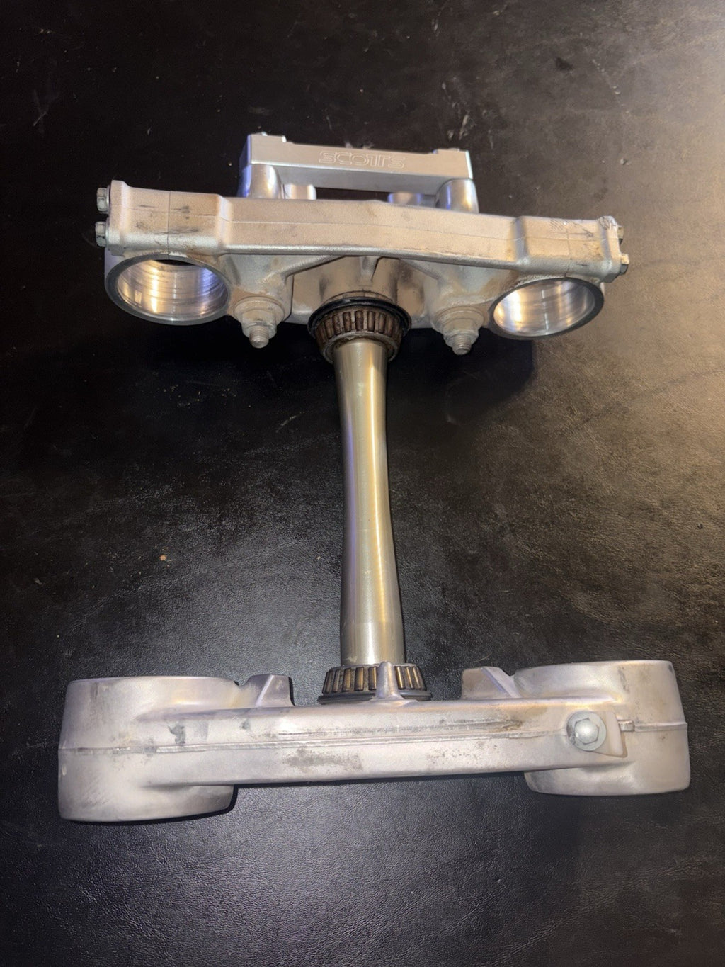 2006 2007 2005 Honda Crf250r OEM Triple Tree Clamps Steering Stem Bar Mounts