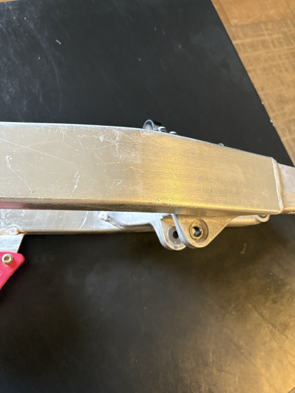 2004 04 CRF450R CRF450 OEM Swingarm Swing Arm Rear Guard Slider Assembly
