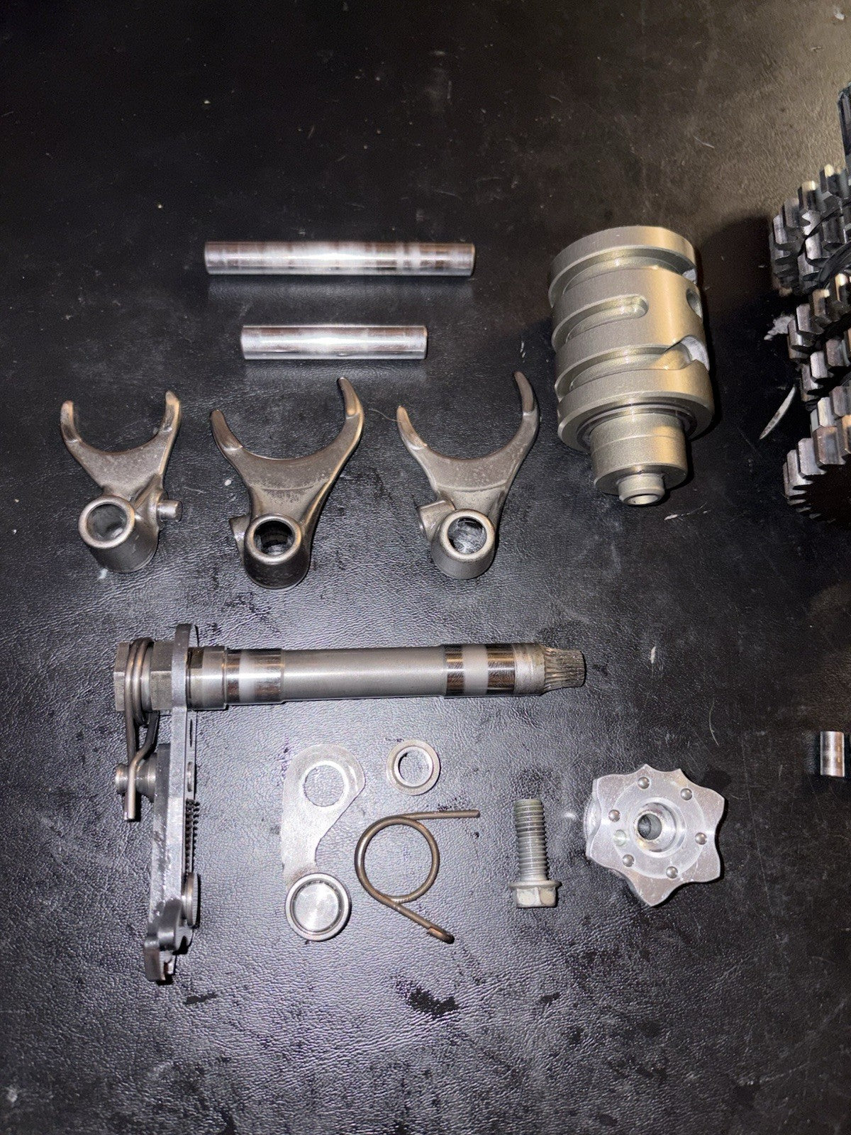 2013 - 2017 KTM Sx85 85 Sx OEM Transmission Gearbox Shaft Gears Shift Assembly