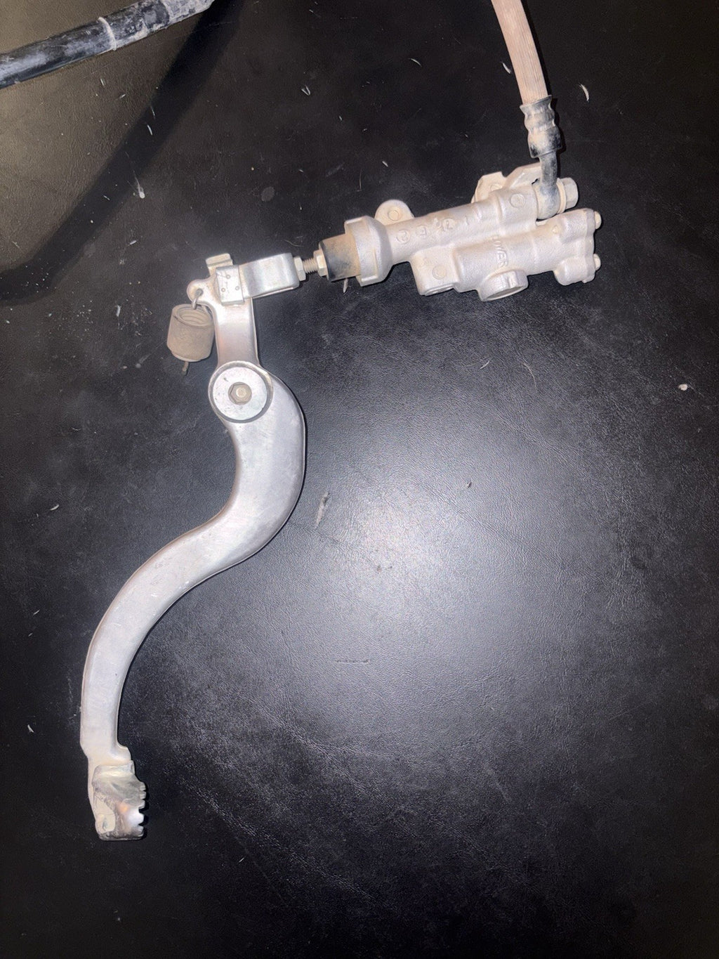 2008 HONDA CRF450R OEM NISSIN REAR BACK BRAKE CALIPER MASTER CYLINDER ASSEMBLY